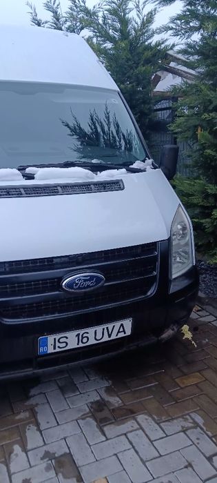Vând autoutilitara marca Ford transit