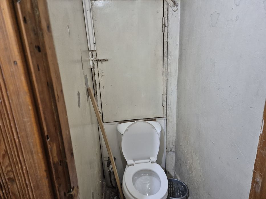 Qoraqamishda 2 xona 300 y.e