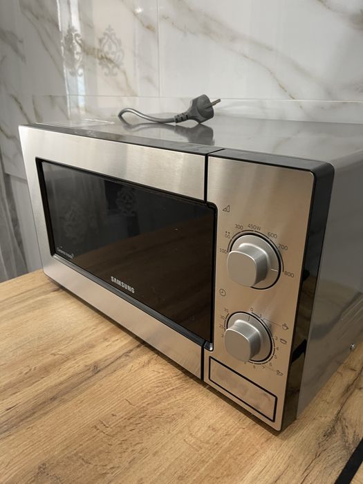 Микроволновка Samsung, б/у