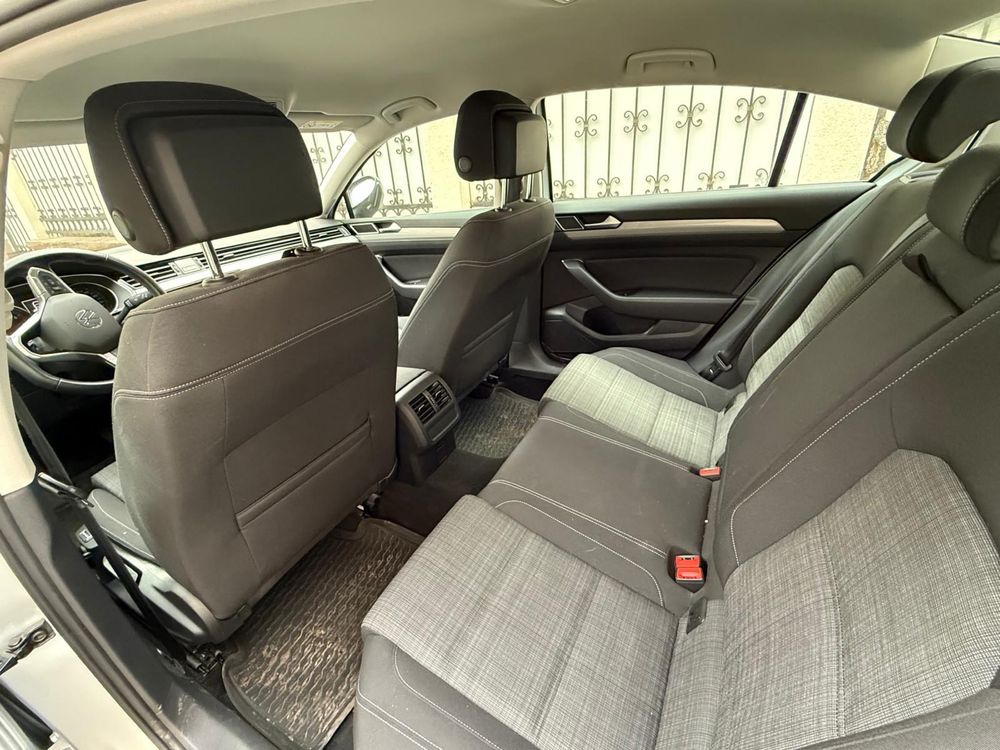 Volkswagen Passat 1.5 TDI Highline DSG