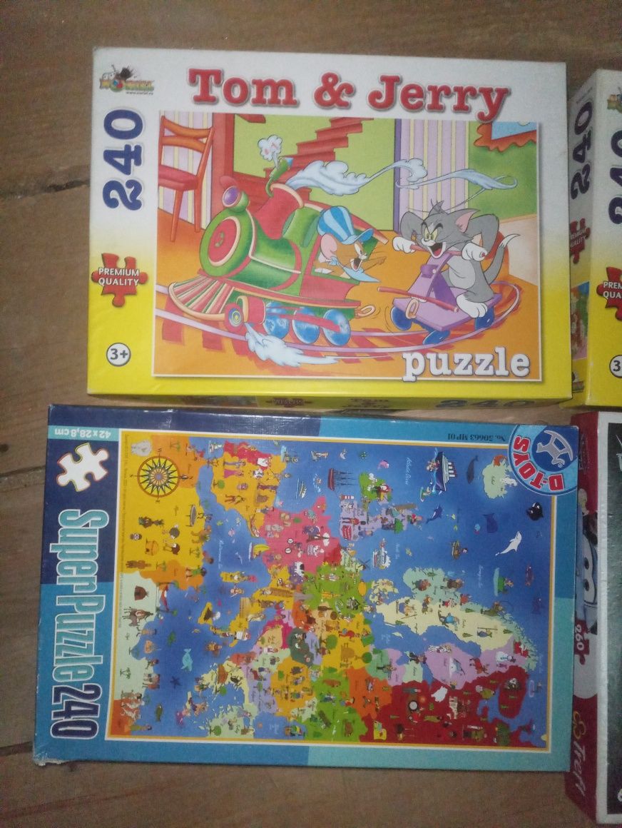 4 puzzle 240 si 260 piese