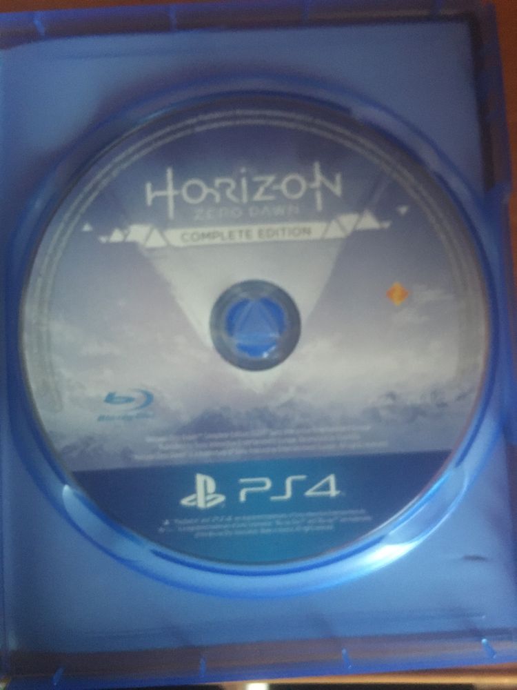 Продаю дикс на PS4 Horizon zero dawn