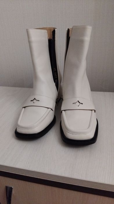 Продам кожанные полусапожки