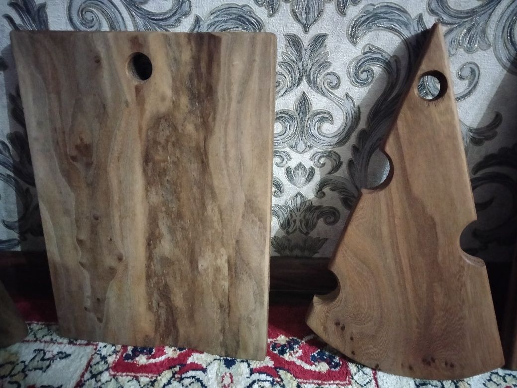 Разные деревяные изделия ручной работы