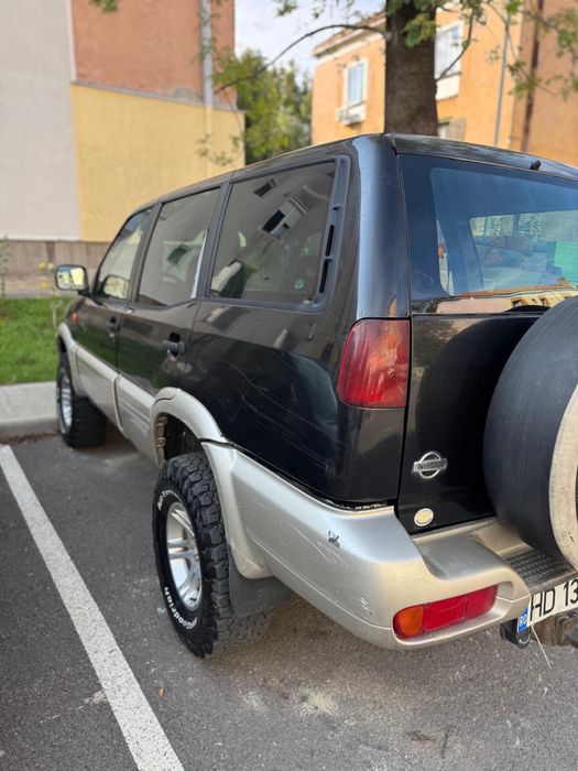 Nissan Terrano 2