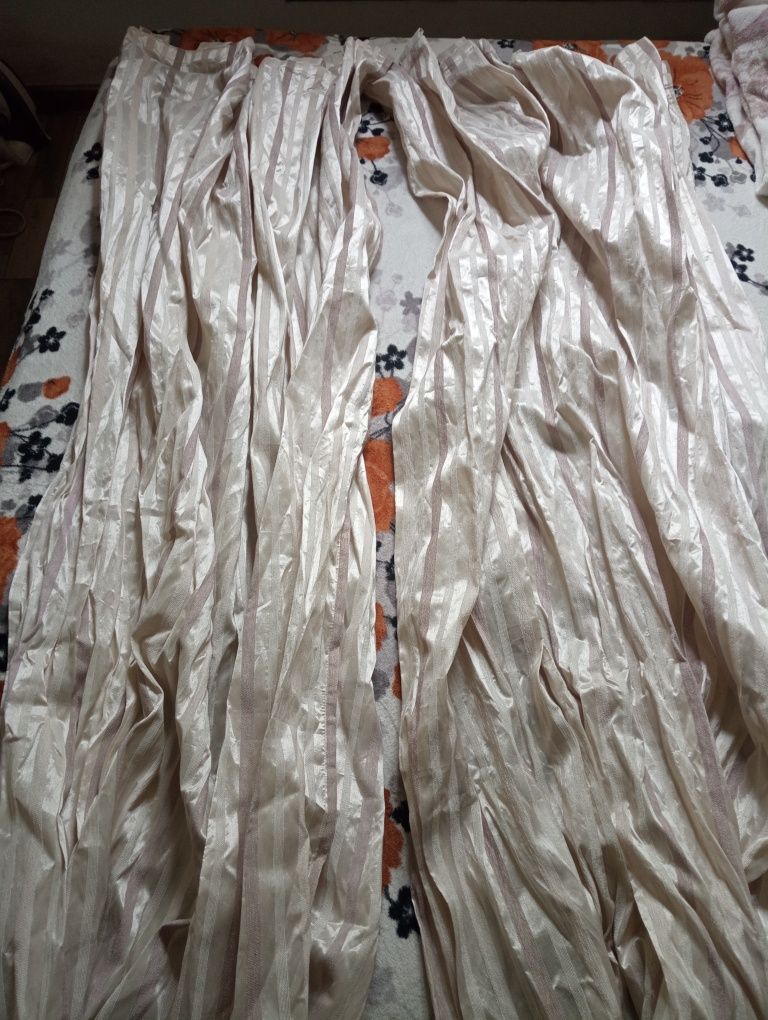 Vând perdea draperie
