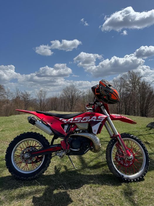 Vând gas gas ec 300 2022 cu acte 130h