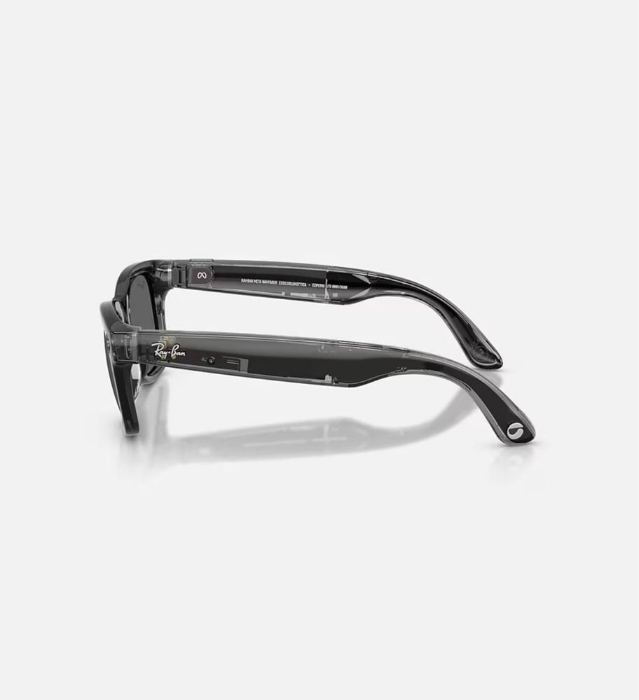 Ray-Ban Meta Wayfarer Limited