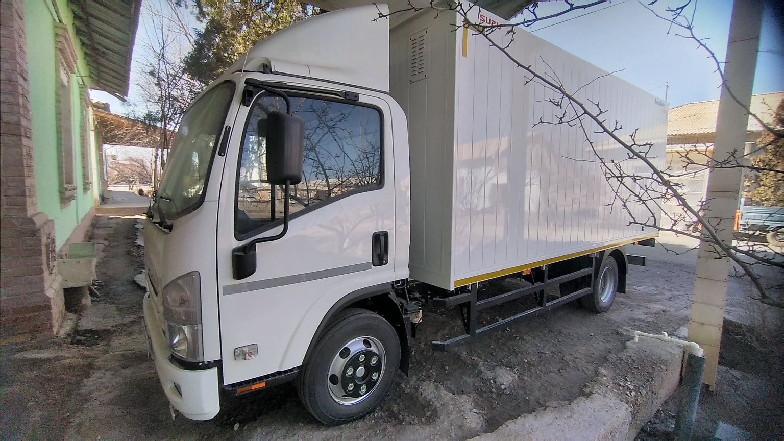 Исузу NPR75L-K kamford 5 тонналик янги дизел мотор