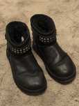 Vand UGG piele originale