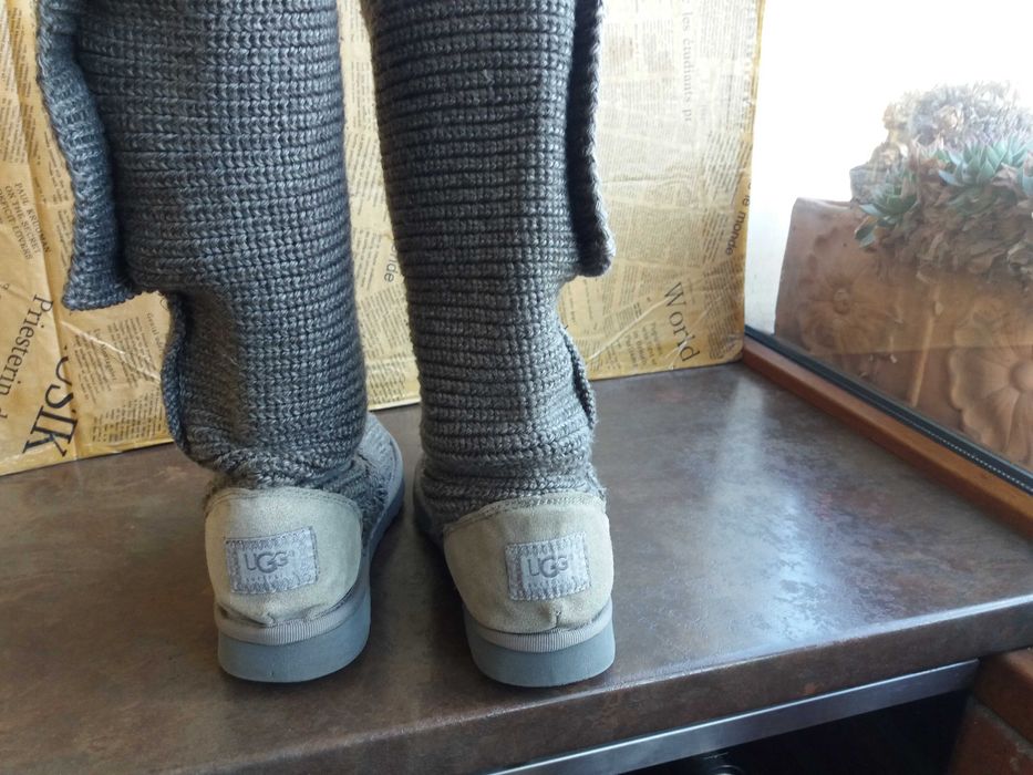 дамски ботуши,зимни обувки,боти,апрески,UGG номер37