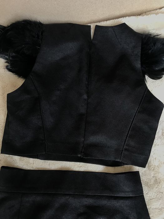 Топ и пола Illuminee