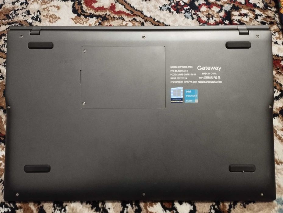 Noutbuk Gateway 15.6 dyum
