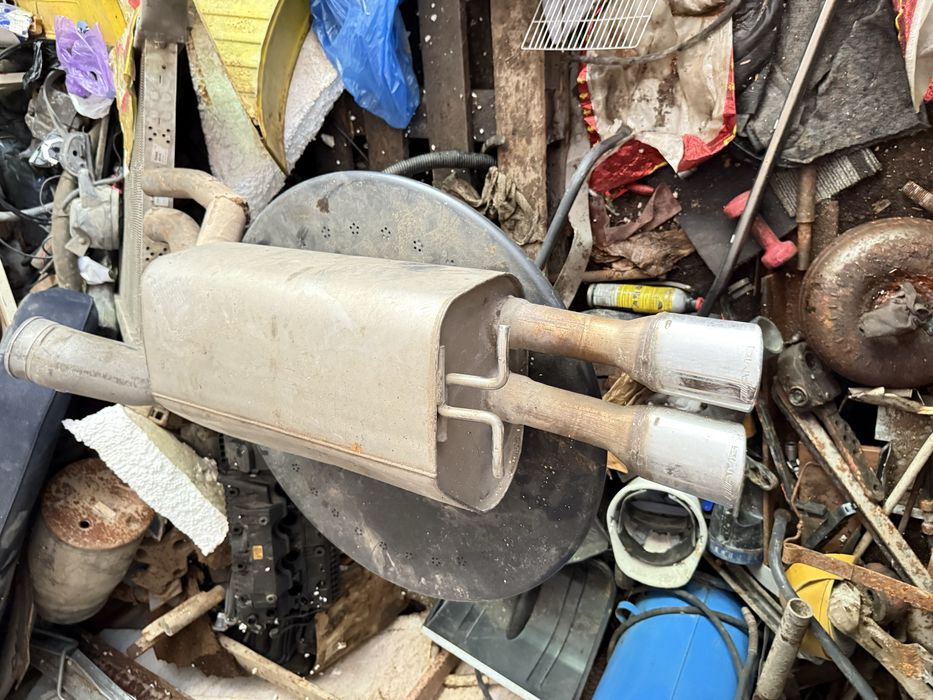 Конечная банка мерседес w210 5,5 amg оригинал.