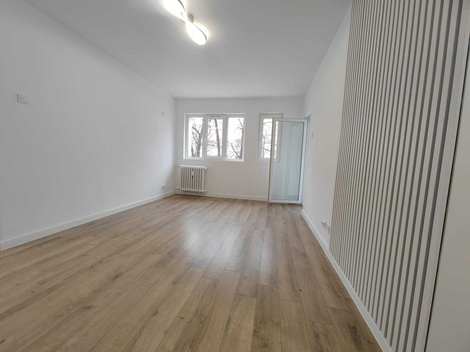 Apartament 3 camere renovat complet - etaj 1/4 - Metrou Titan