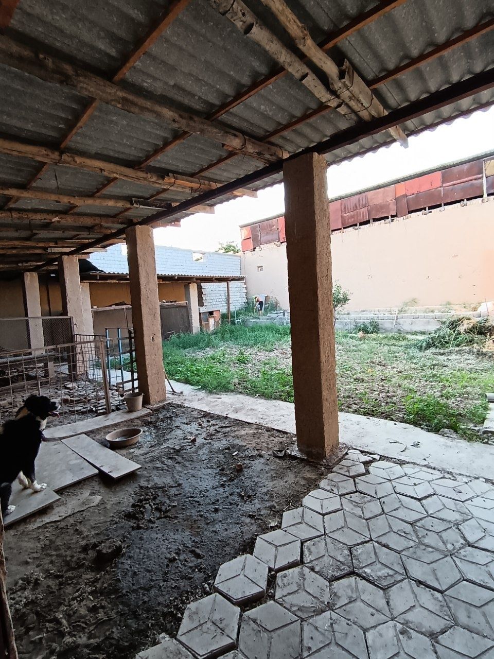 Nazarbek tekstilda uchastka sotiladi