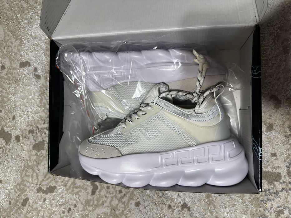 Versace Chain Reaction