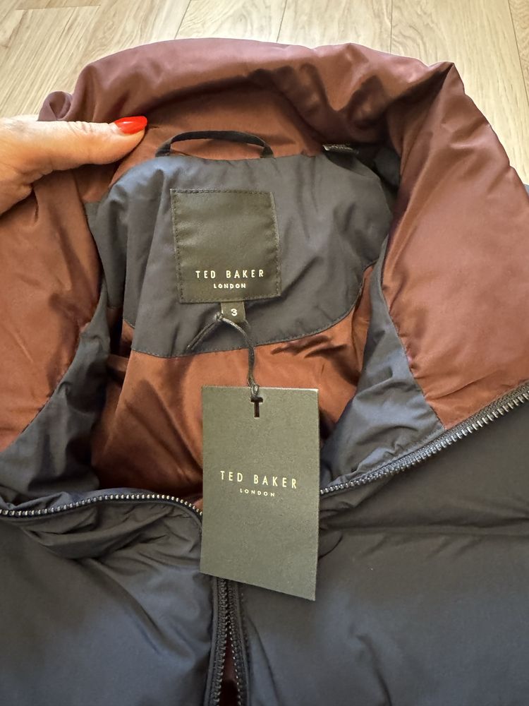 Geaca Ted Baker NOUA cu eticheta marimea 3