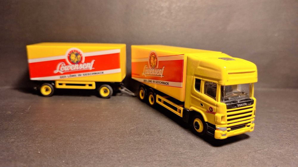 Камиончетa модели 1/87