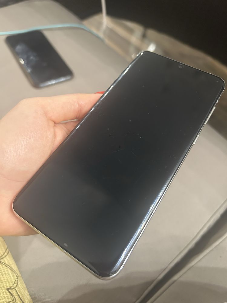 Продавам Huawei p60 pro
