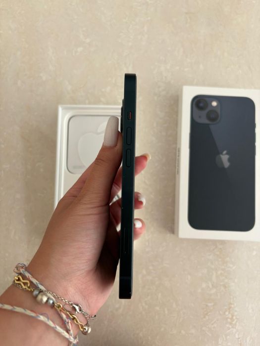 IPhone 13 midnight, 128 gb Full set 86 % baterie