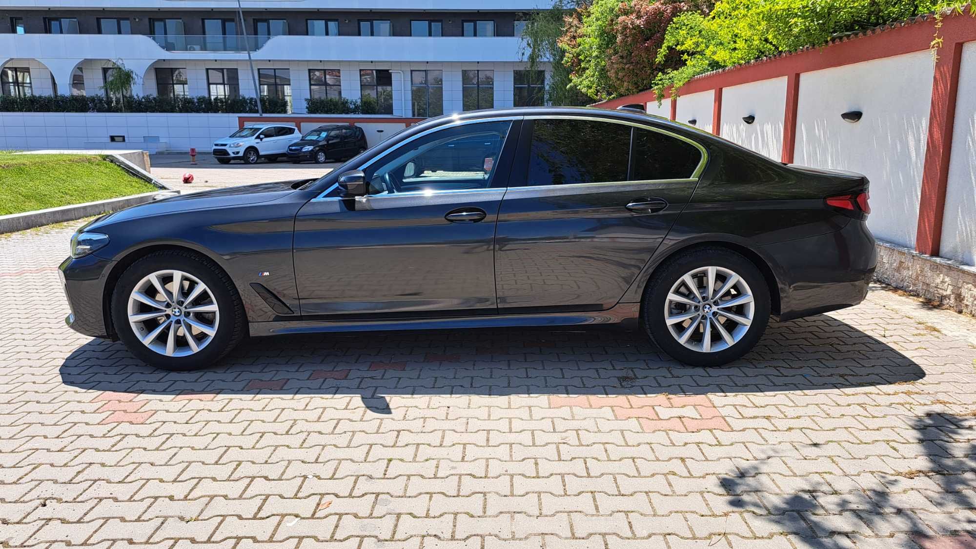 Vand BMW Seria 5 Automata, Luxury Line, Diesel si Hibrid, 2020