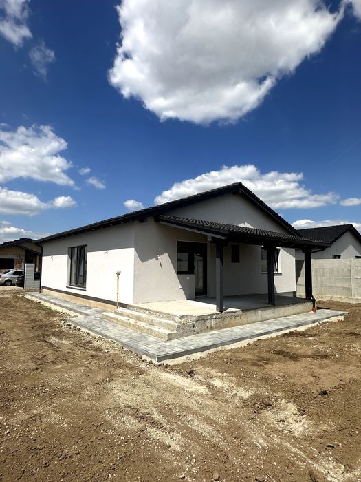 Bocalin Home vinde casa noua în Santandrei (GARD INCLUS)