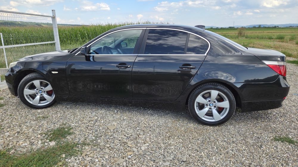 Bmw seria 5 e60 525d 163cp an 2008 sau schimb