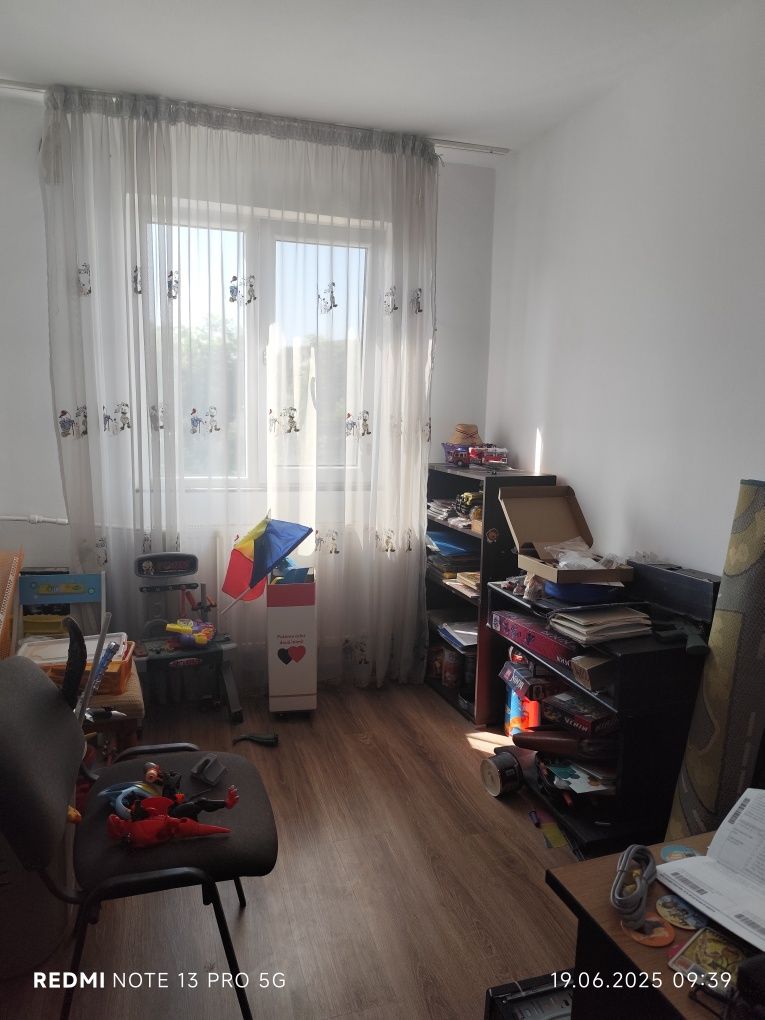 Apartament 3 camere Craiovita.