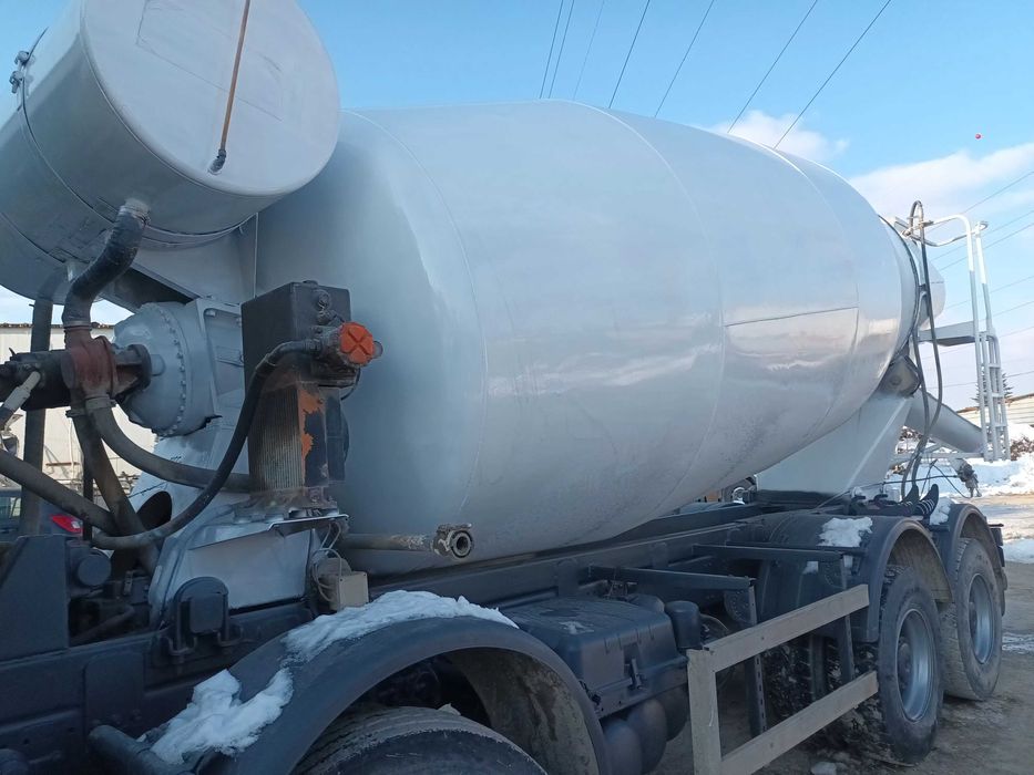 Cifa , autobetoniera 12 mc Mercedes-Benz axor