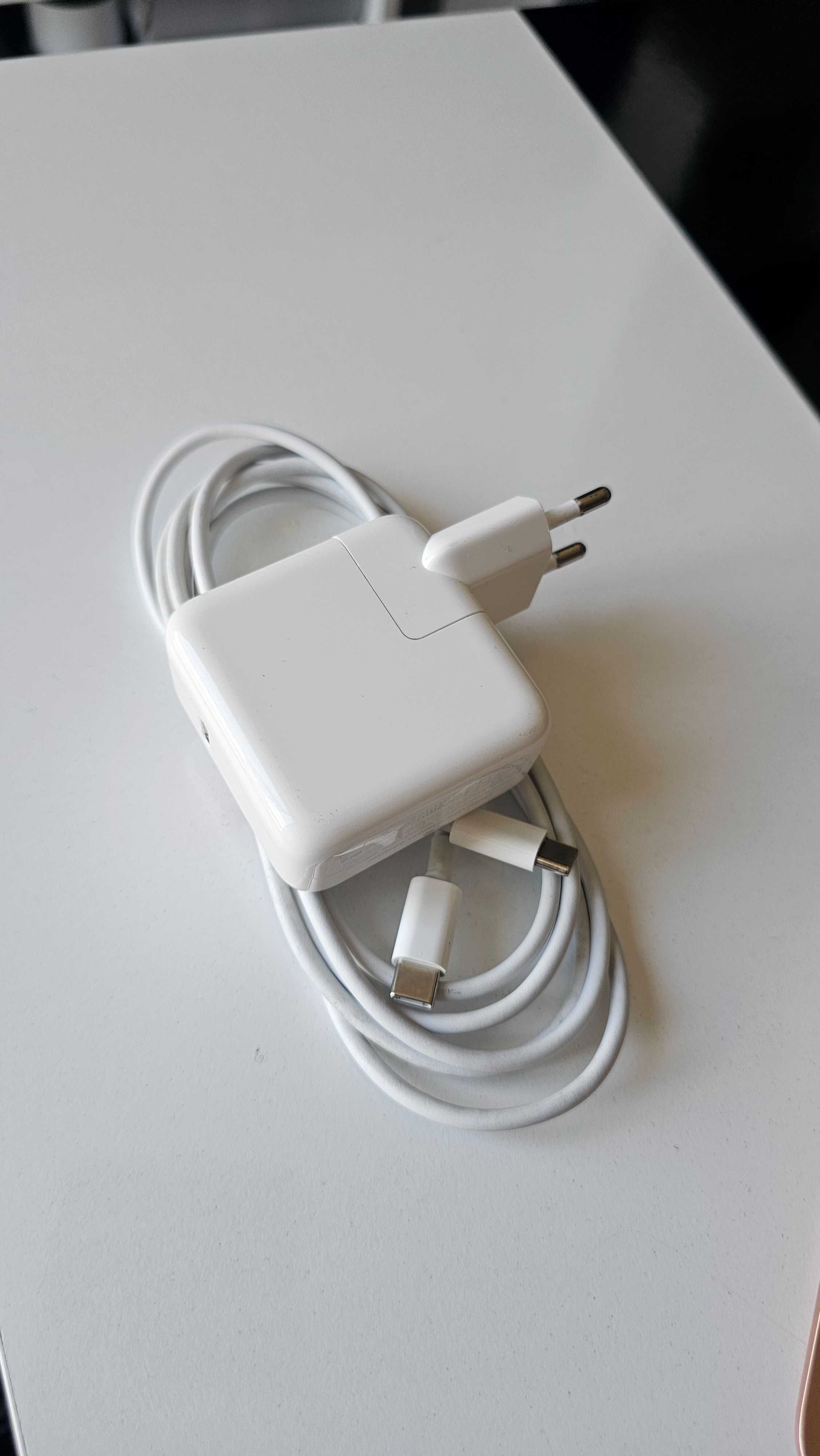 Продавам Apple MacBook Air A2179 (2020) Rose Gold