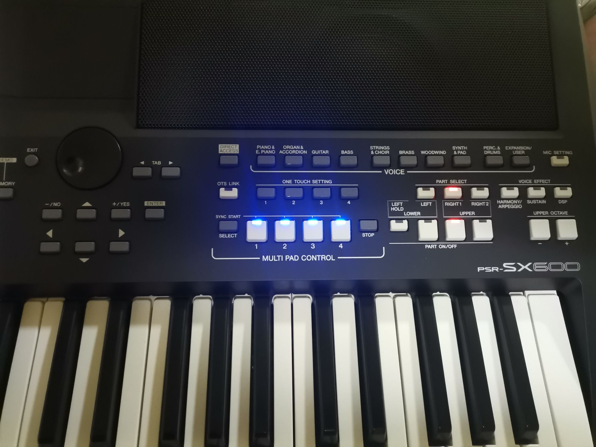 Yamaha psr sx 600