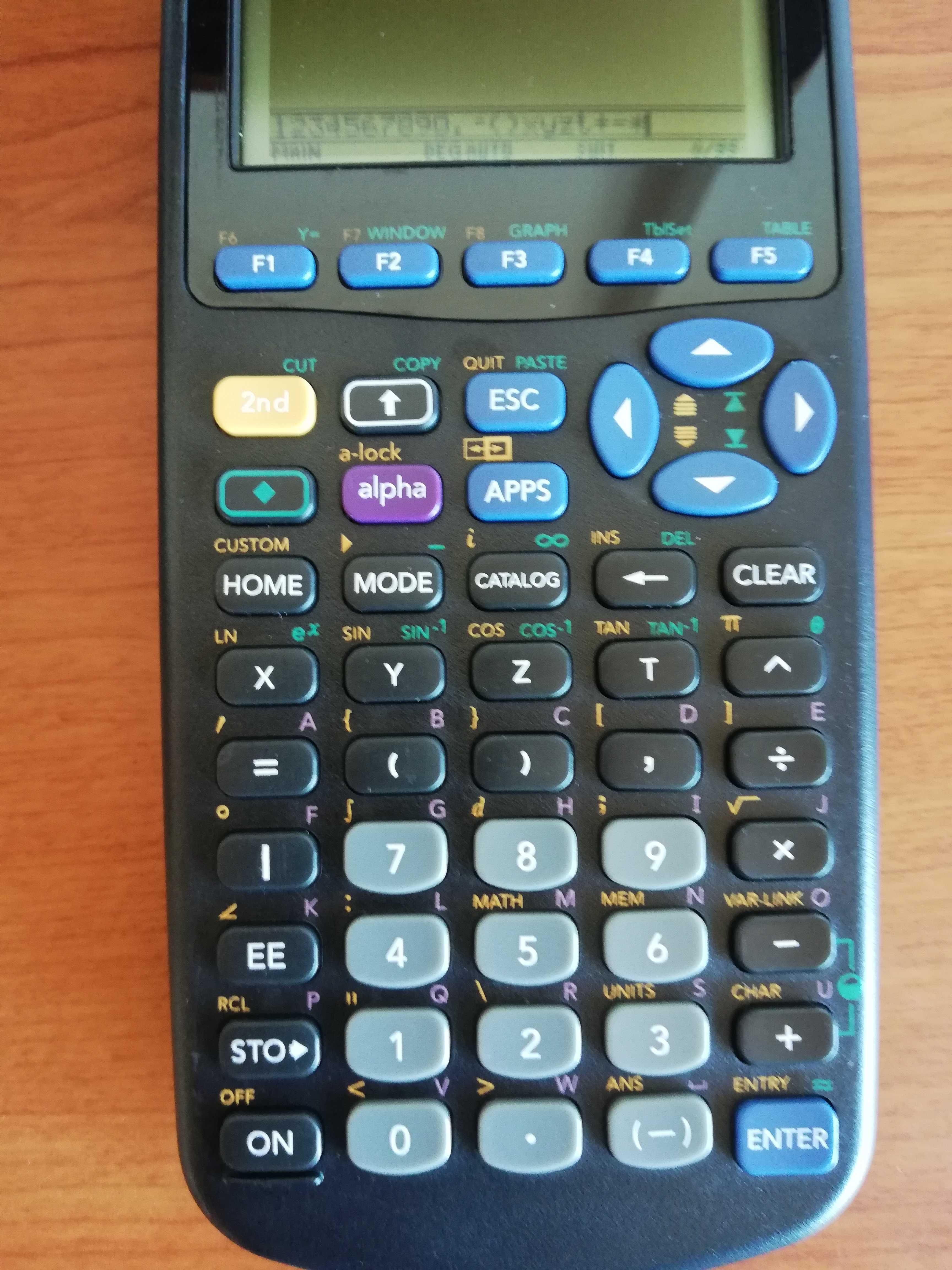 Графичен калкулатор Texas Instruments TI-83