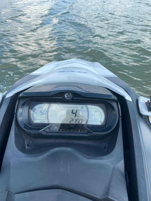 Seadoo GTX  2021, Регистриран в МА, продава се с колесара