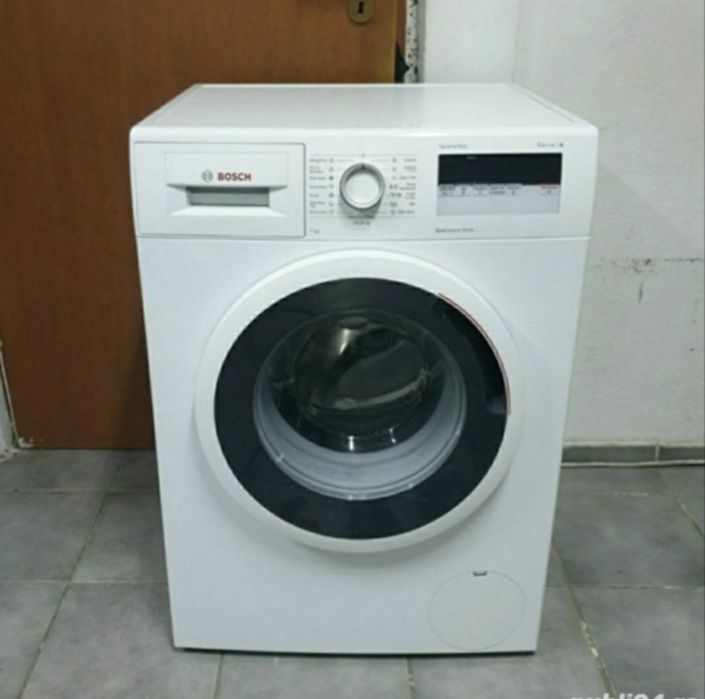 Bosch, cuvă 8  kg / impecabilă