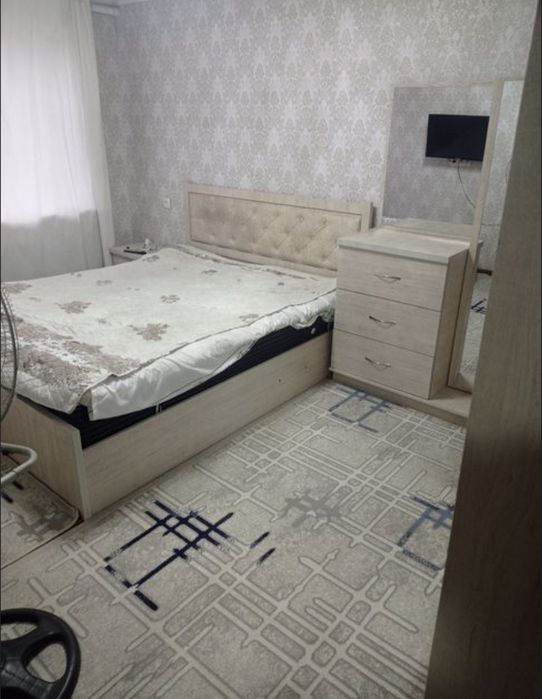 Chilonzor 13 kv da 3 xonali kvartira sotiladi