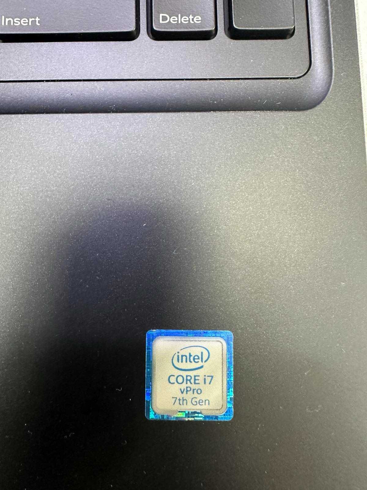 Лаптоп Dell Precision 7520 i7 DDR32 512 SSD