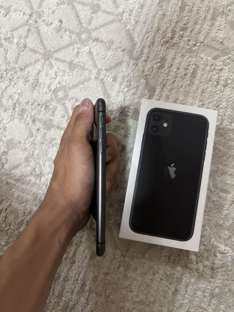 iPhone 11 черный