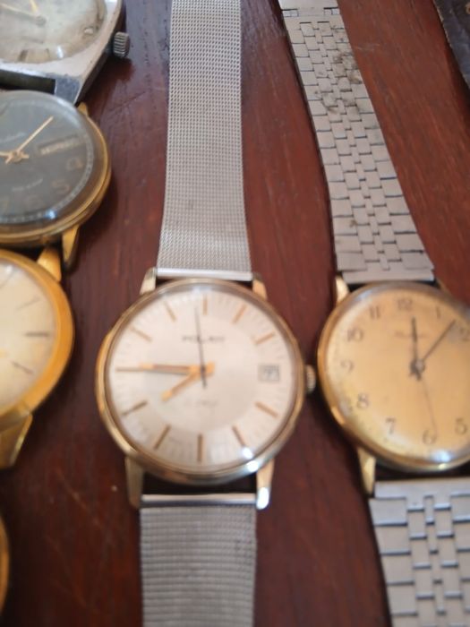 Vând ceasuri automatice vintage