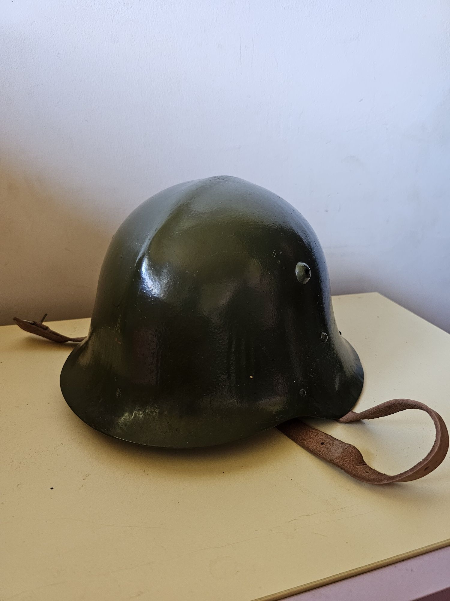 Българска военна каска