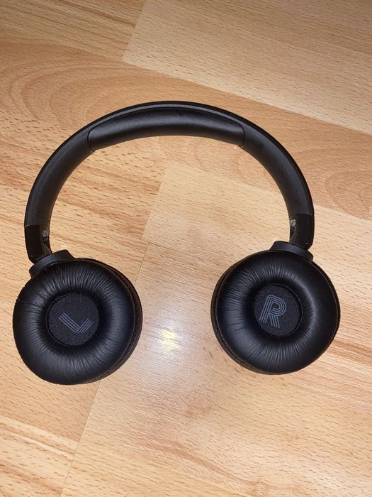 Casti JBL Tune Bluetooth, On-ear, Microfon, negru