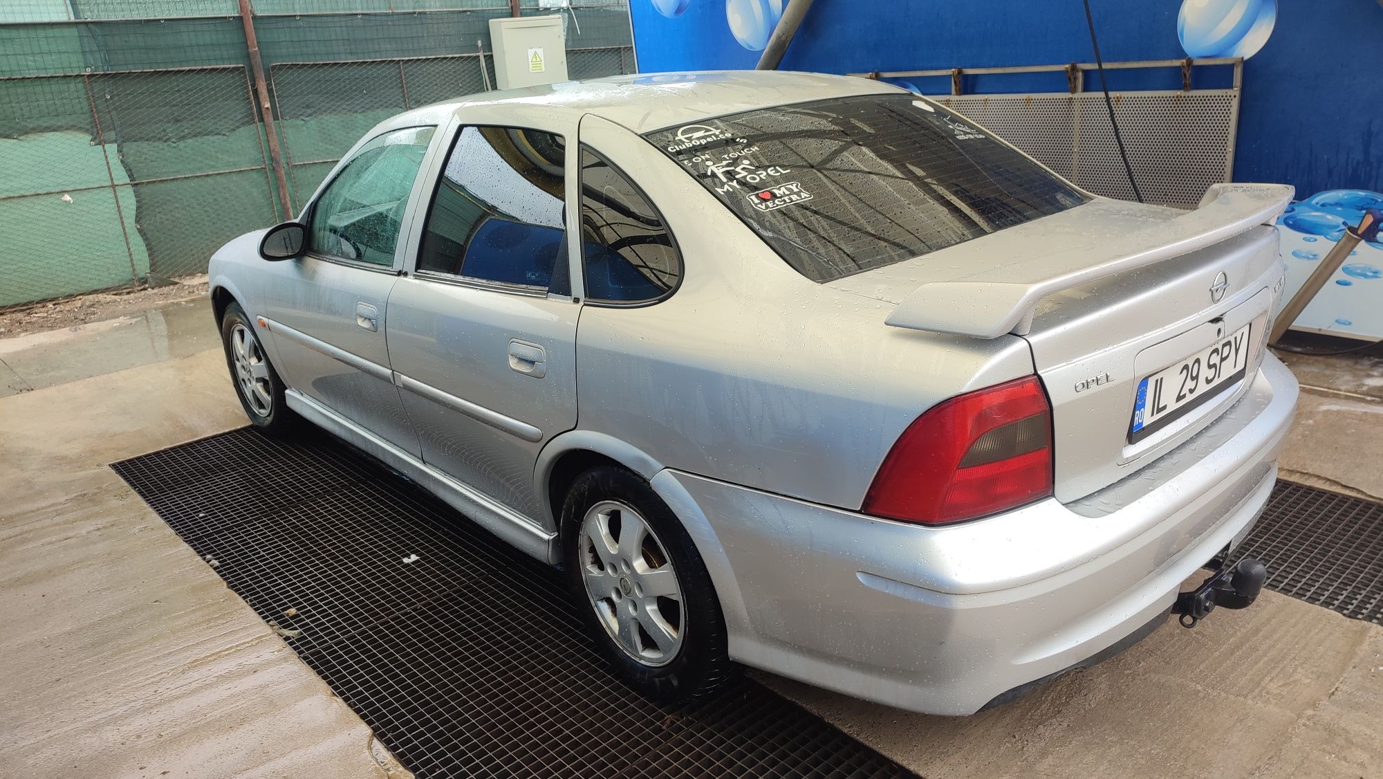 Opel vectra b 1.6 euro 4