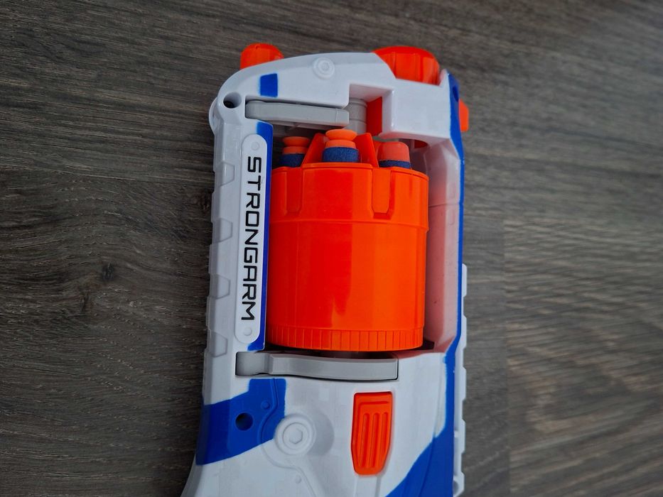 Vand pusca  Nerf