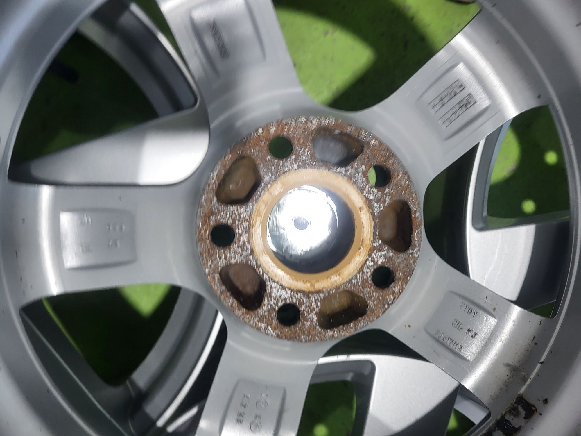 17 5x112 Skoda лети джанти 5х112