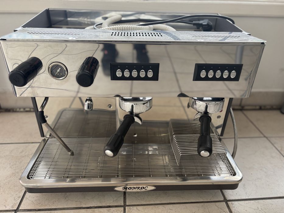 Aparat cafea profesional 2 grupuri