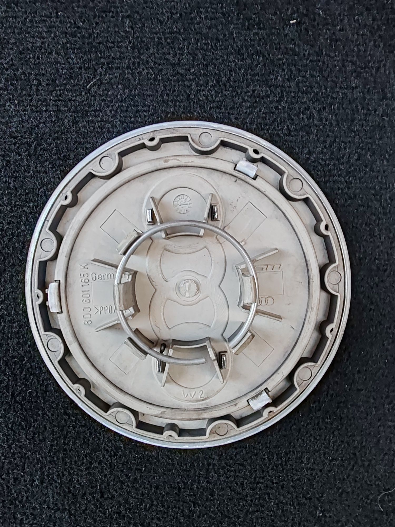 Capace ORIGINALE centru jante Audi
