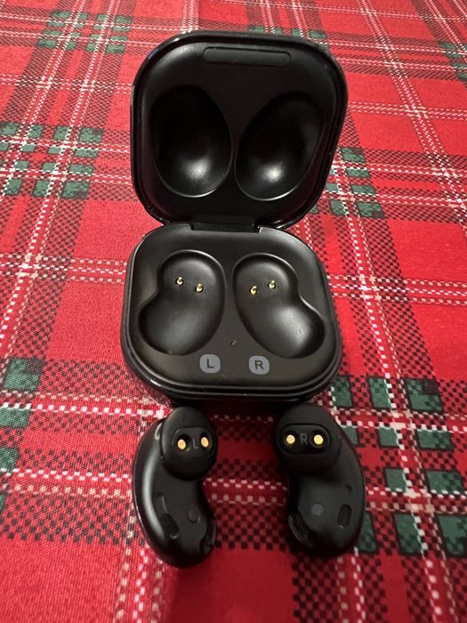 Casti in ear Samsung Galaxy Buds Live