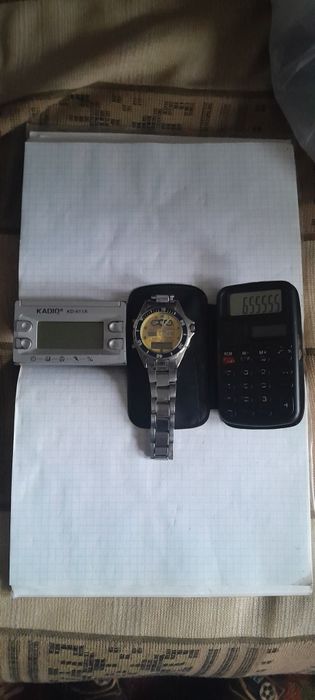 Часы часики часы наручные Foso и в придачу калькулятор и часы настольн