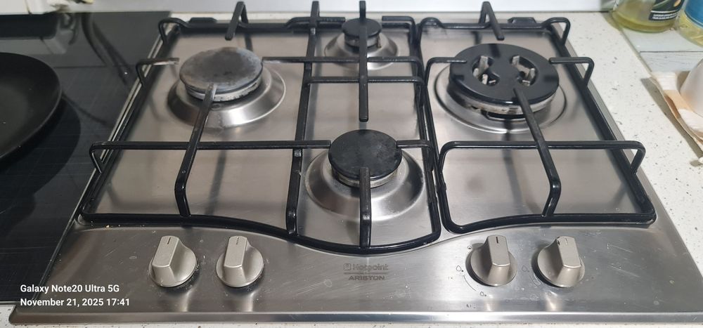 Plita incorporabila pe gaz 4 arzatoare Hotpoint