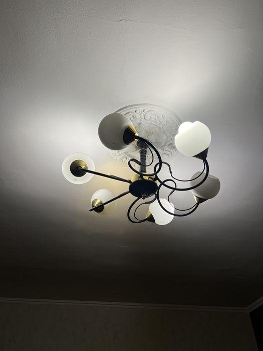 Люстры в отличном состоянии